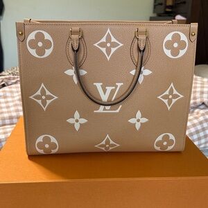 Louis Vuitton Arizona leather Monogram On The Go MM